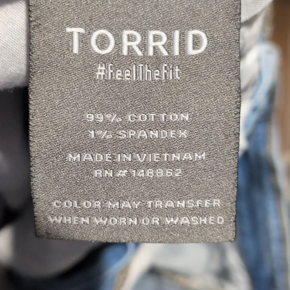 ✨SOLD✨ Torrid 7" Denim Shorts Sz 14 Vintage Stretch High Rise - Picture 8 of 9